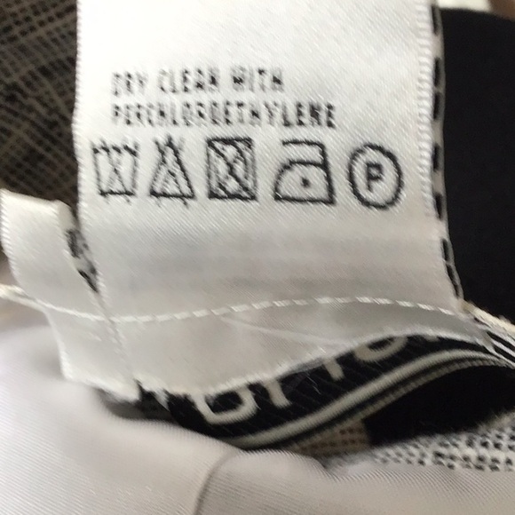 CARLISLE Black & White Fitted Jacket Whip stitched / Bottom Ruffle S 14 - Picture 11 of 11